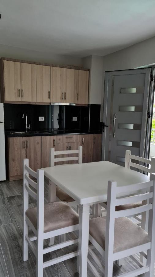 Villa Gezimi Ксамил Екстериор снимка